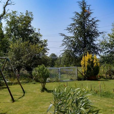 Gite A La Ferme Chaleureux Apartment Civrac-de-Blaye ภายนอก รูปภาพ