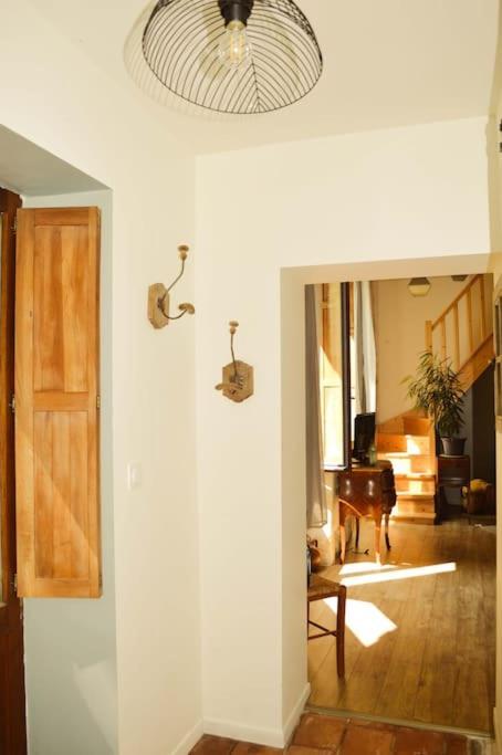 Gite A La Ferme Chaleureux Apartment Civrac-de-Blaye ภายนอก รูปภาพ