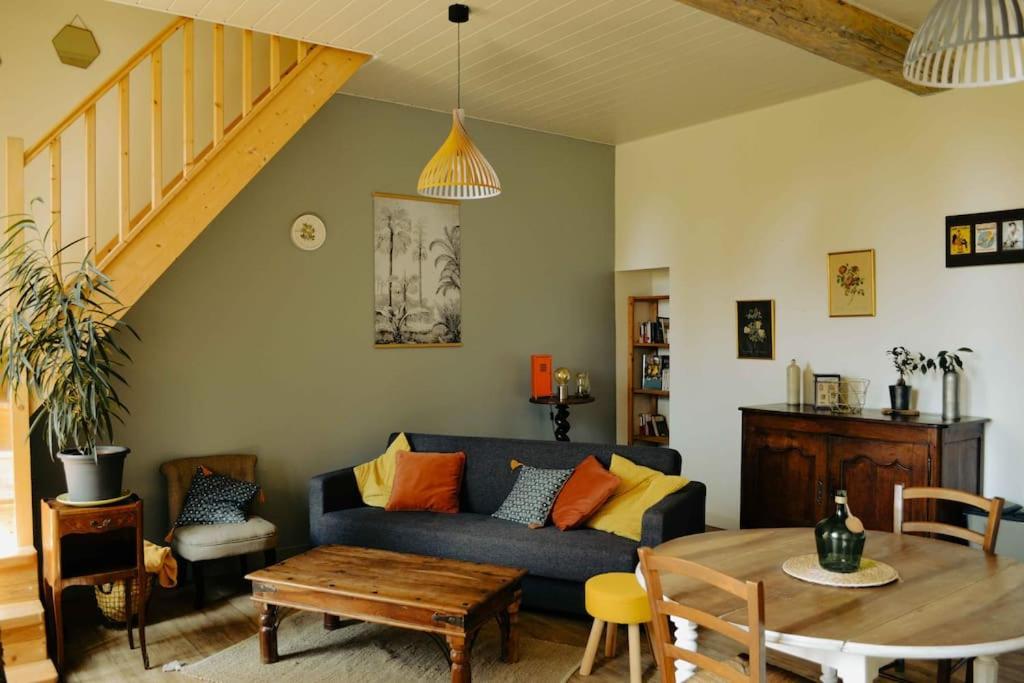 Gite A La Ferme Chaleureux Apartment Civrac-de-Blaye ภายนอก รูปภาพ